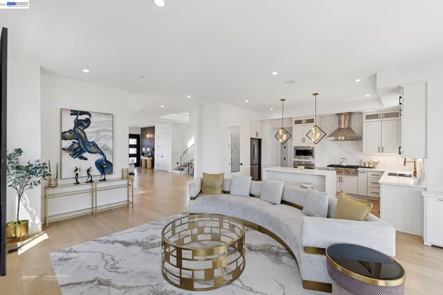 3606 Sarita St, Hayward, CA 94542