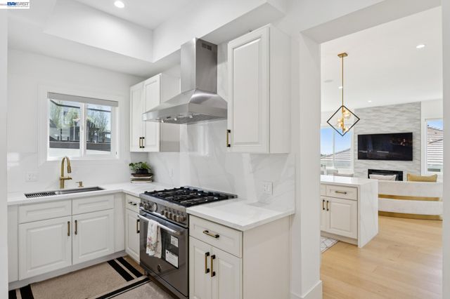 3606 Sarita St, Hayward, CA 94542