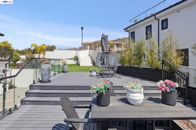 3606 Sarita St, Hayward, CA 94542