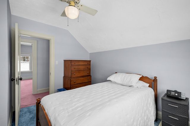 5905 36th Avenue N, Crystal, MN 55422