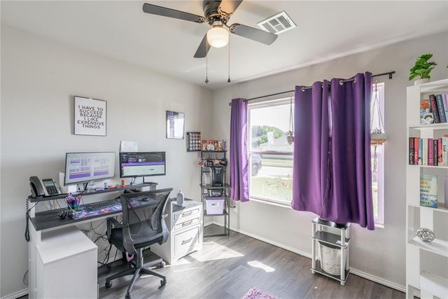 525 W Ava Drive, Mustang, OK 73064