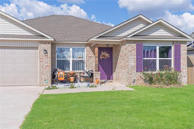 525 W Ava Drive, Mustang, OK 73064
