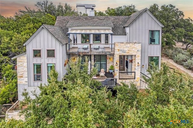 19506 Inverness Drive, Spicewood, TX 78669