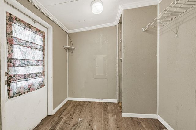 9586 Darkwood Street, Willis, TX 77318