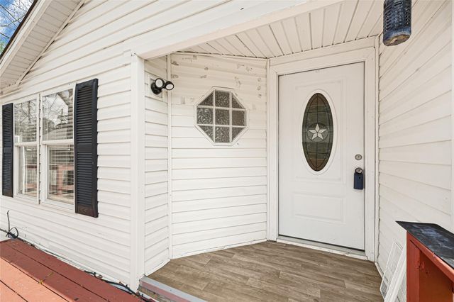 9586 Darkwood Street, Willis, TX 77318