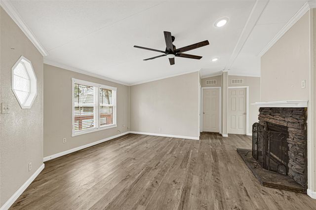 9586 Darkwood Street, Willis, TX 77318