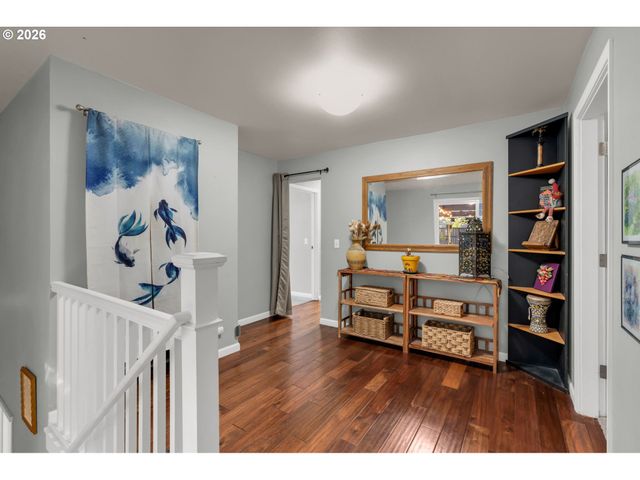 5238 Sw VACUNA St, Portland, OR 97219