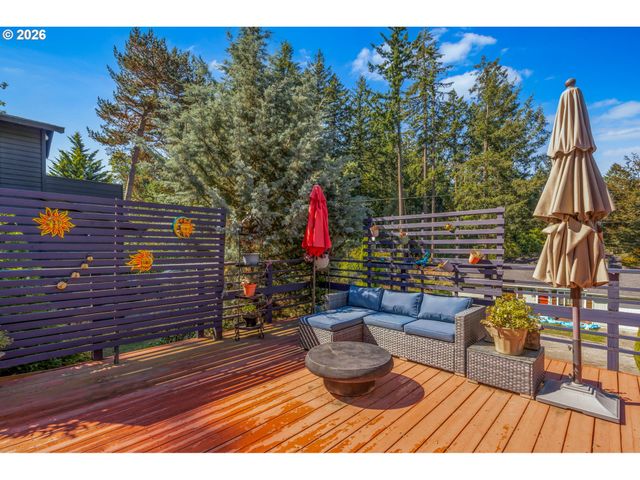 5238 Sw VACUNA St, Portland, OR 97219