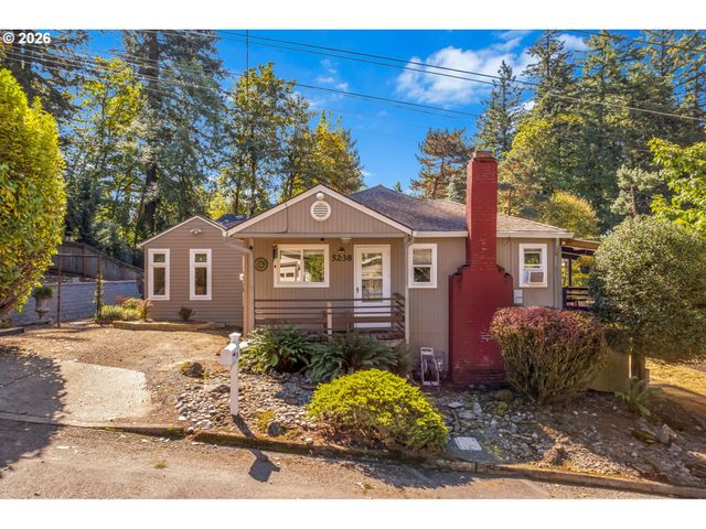 5238 Sw VACUNA St, Portland, OR 97219