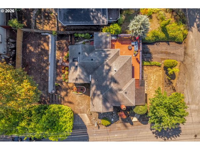 5238 Sw VACUNA St, Portland, OR 97219