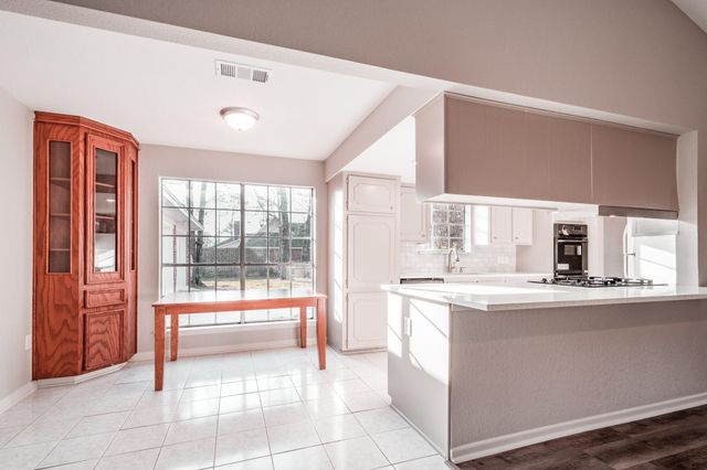 20650 S Hillcrest Drive, Porter, TX 77365