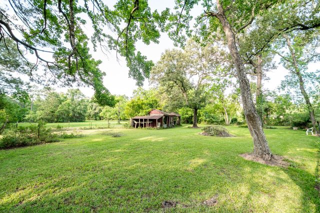 20650 S Hillcrest Drive, Porter, TX 77365