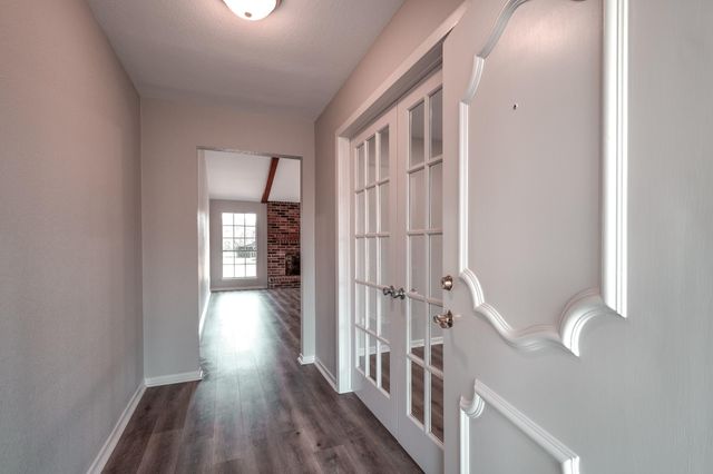 20650 S Hillcrest Drive, Porter, TX 77365