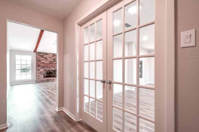 20650 S Hillcrest Drive, Porter, TX 77365