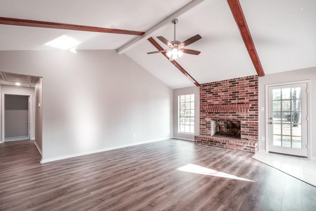20650 S Hillcrest Drive, Porter, TX 77365