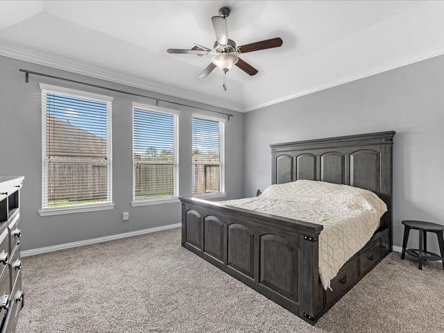 623 Orchid Hill Drive E, Conroe, TX 77301