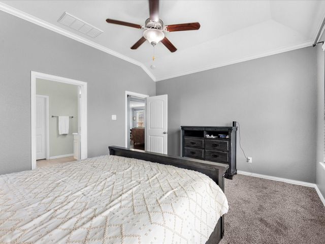 623 Orchid Hill Drive E, Conroe, TX 77301