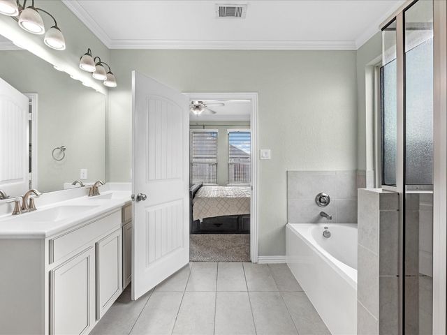 623 Orchid Hill Drive E, Conroe, TX 77301