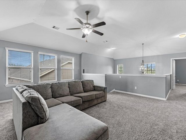 623 Orchid Hill Drive E, Conroe, TX 77301