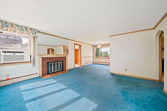 78 Blossom Rd, Braintree, MA 02184