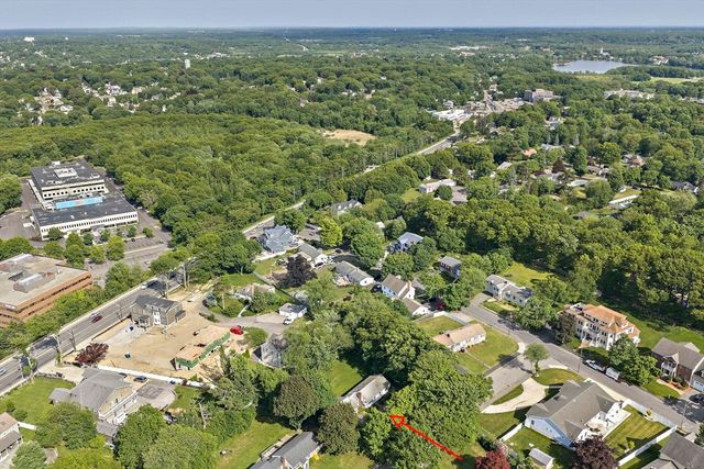 78 Blossom Rd, Braintree, MA 02184