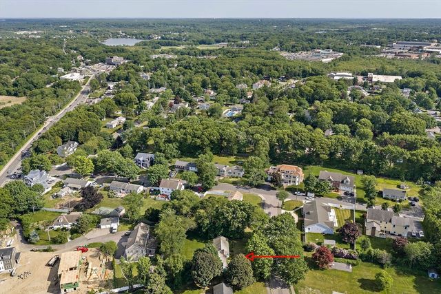 78 Blossom Rd, Braintree, MA 02184