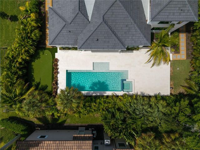 3360 BAYOU SOUND, Longboat Key, FL 34228