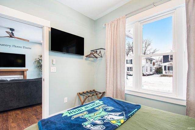 810 N Saint Louis Boulevard, South Bend, IN 46617