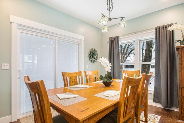 810 N Saint Louis Boulevard, South Bend, IN 46617