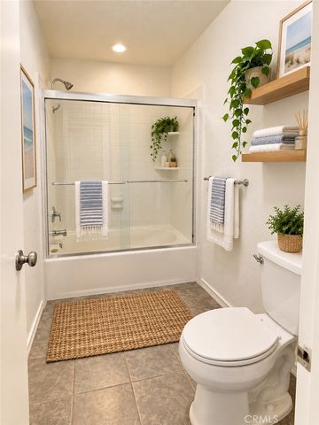 21372 Brookhurst 732, Huntington Beach, CA 92646