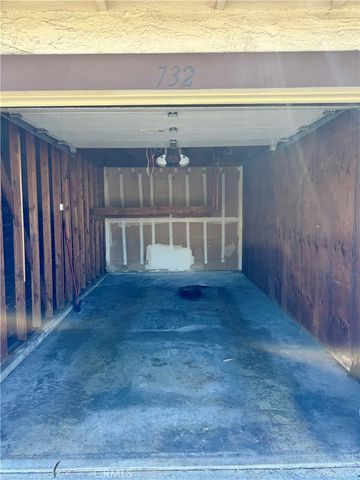 21372 Brookhurst 732, Huntington Beach, CA 92646