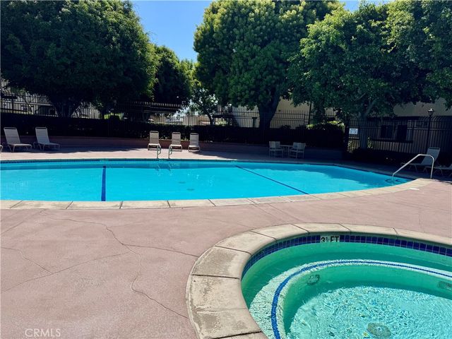 21372 Brookhurst 732, Huntington Beach, CA 92646
