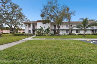130 LAKEVIEW WAY 130, Oldsmar, FL 34677