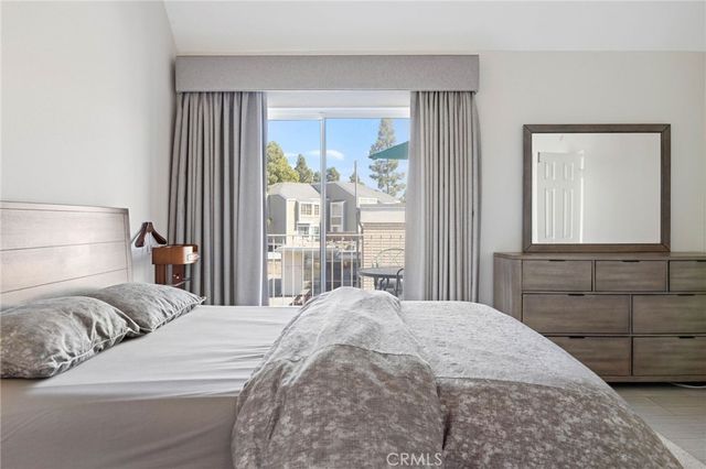 810 Baker 210, Costa Mesa, CA 92626