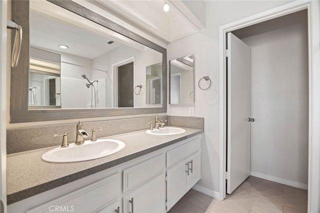 810 Baker 210, Costa Mesa, CA 92626