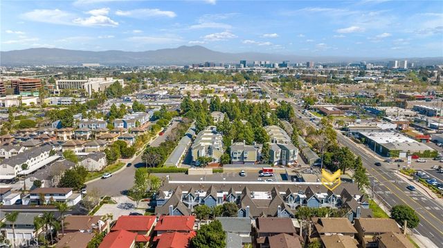 810 Baker 210, Costa Mesa, CA 92626