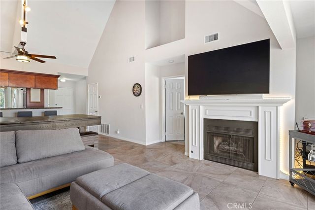 810 Baker 210, Costa Mesa, CA 92626