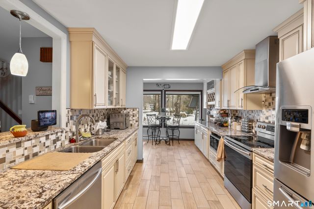 57 Mistywood Lane, Naugatuck, CT 06770