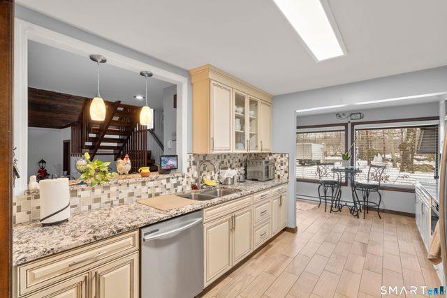 57 Mistywood Lane, Naugatuck, CT 06770