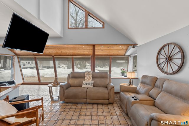 57 Mistywood Lane, Naugatuck, CT 06770