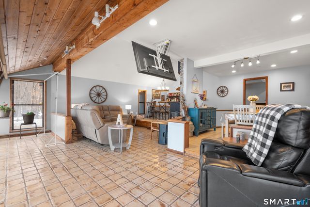 57 Mistywood Lane, Naugatuck, CT 06770