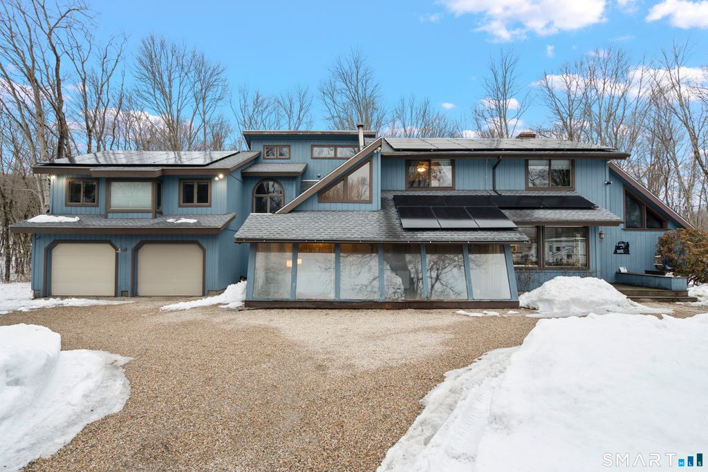 57 Mistywood Lane, Naugatuck, CT 06770