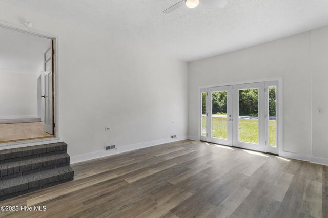 624 Jabbertown Road, Southport, NC 28461