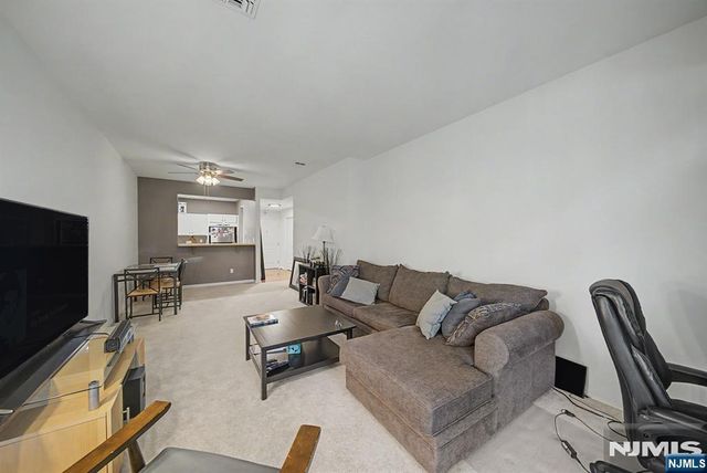 175 Rochelle Avenue 218, Rochelle Park, NJ 07662