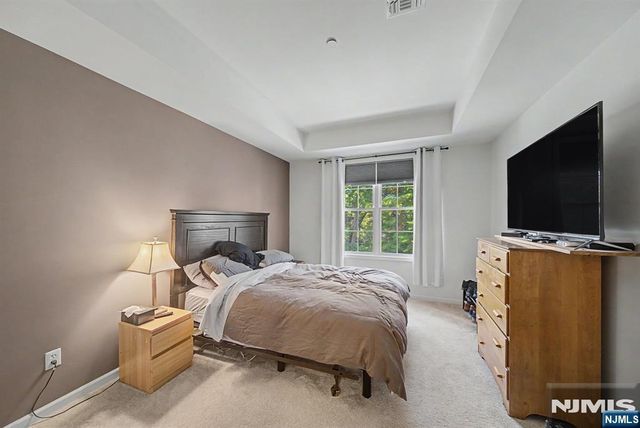 175 Rochelle Avenue 218, Rochelle Park, NJ 07662