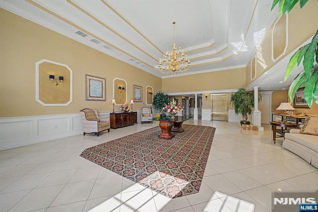 175 Rochelle Avenue 218, Rochelle Park, NJ 07662
