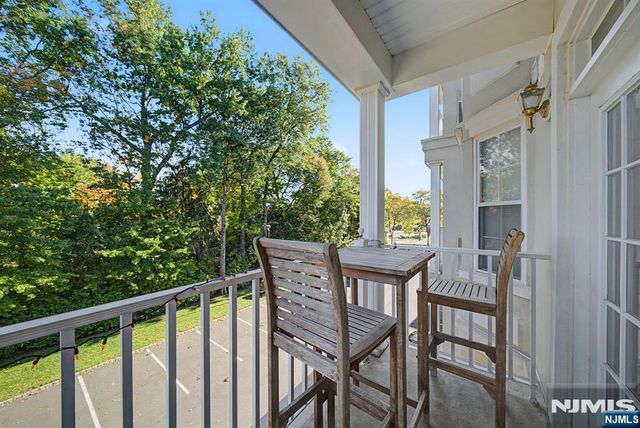 175 Rochelle Avenue 218, Rochelle Park, NJ 07662