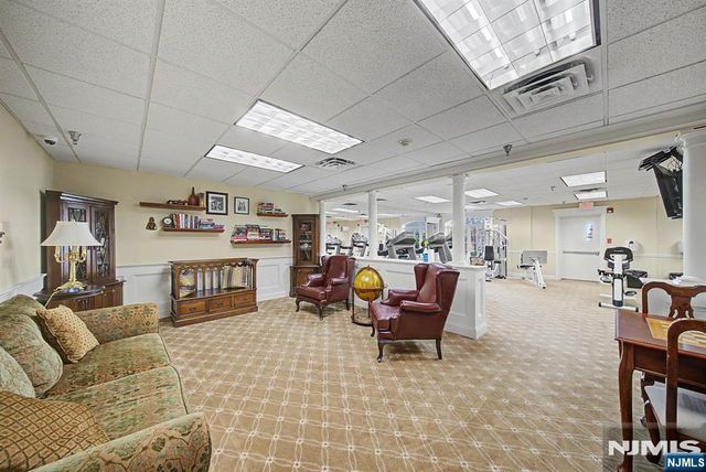 175 Rochelle Avenue 218, Rochelle Park, NJ 07662