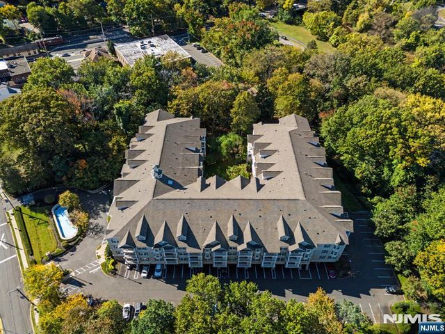 175 Rochelle Avenue 218, Rochelle Park, NJ 07662
