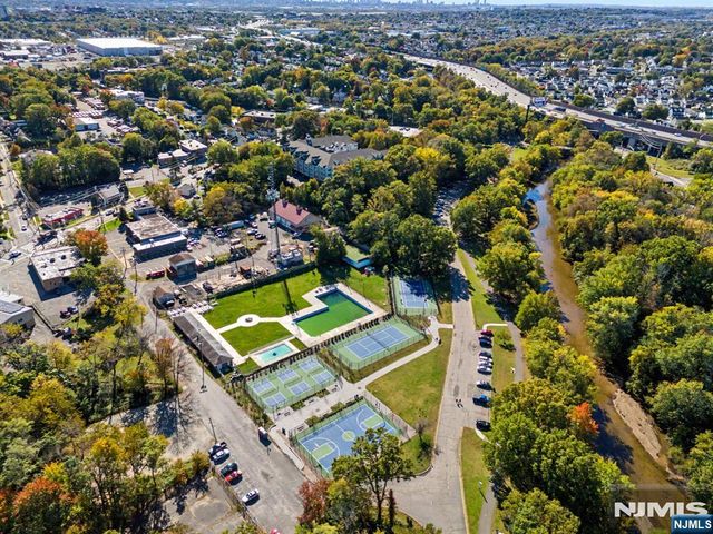 175 Rochelle Avenue 218, Rochelle Park, NJ 07662